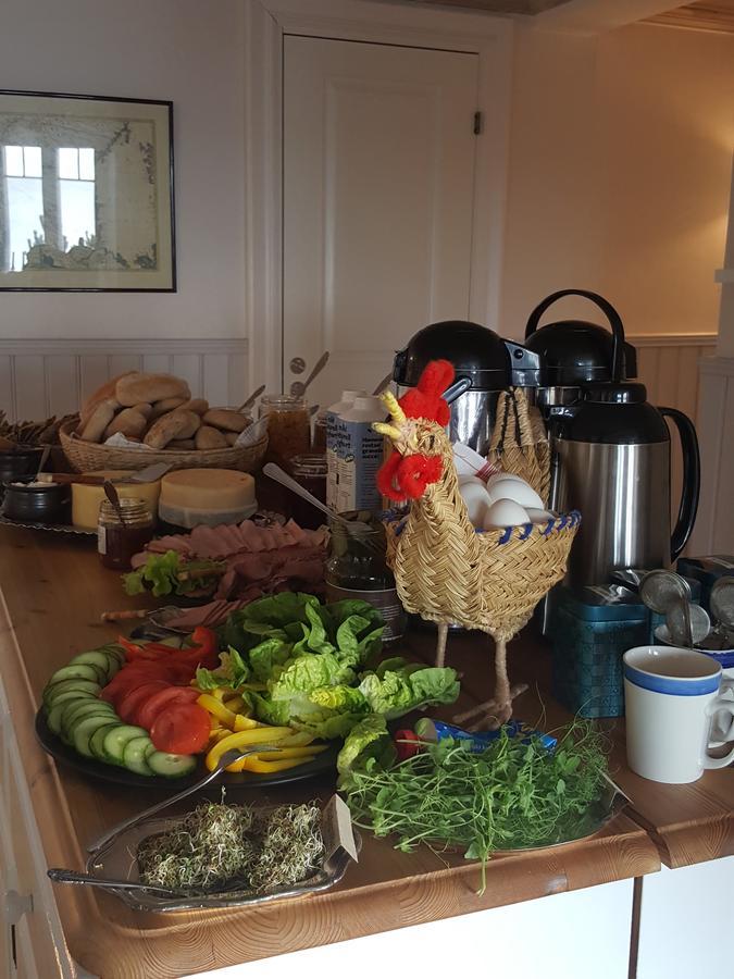 Lotsstugan I Haernoesand Bed and Breakfast Esterno foto