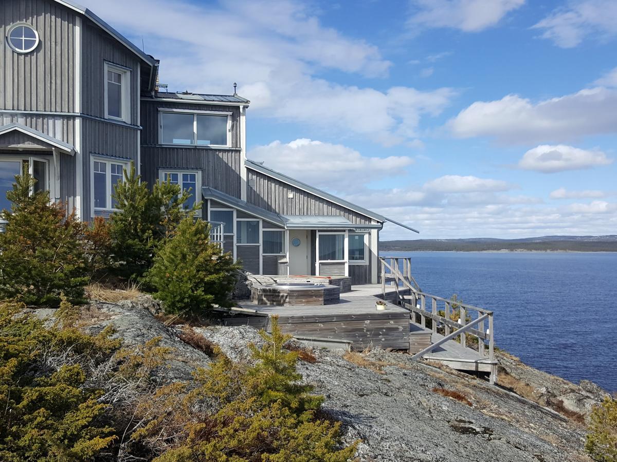 Lotsstugan I Haernoesand Bed and Breakfast Esterno foto