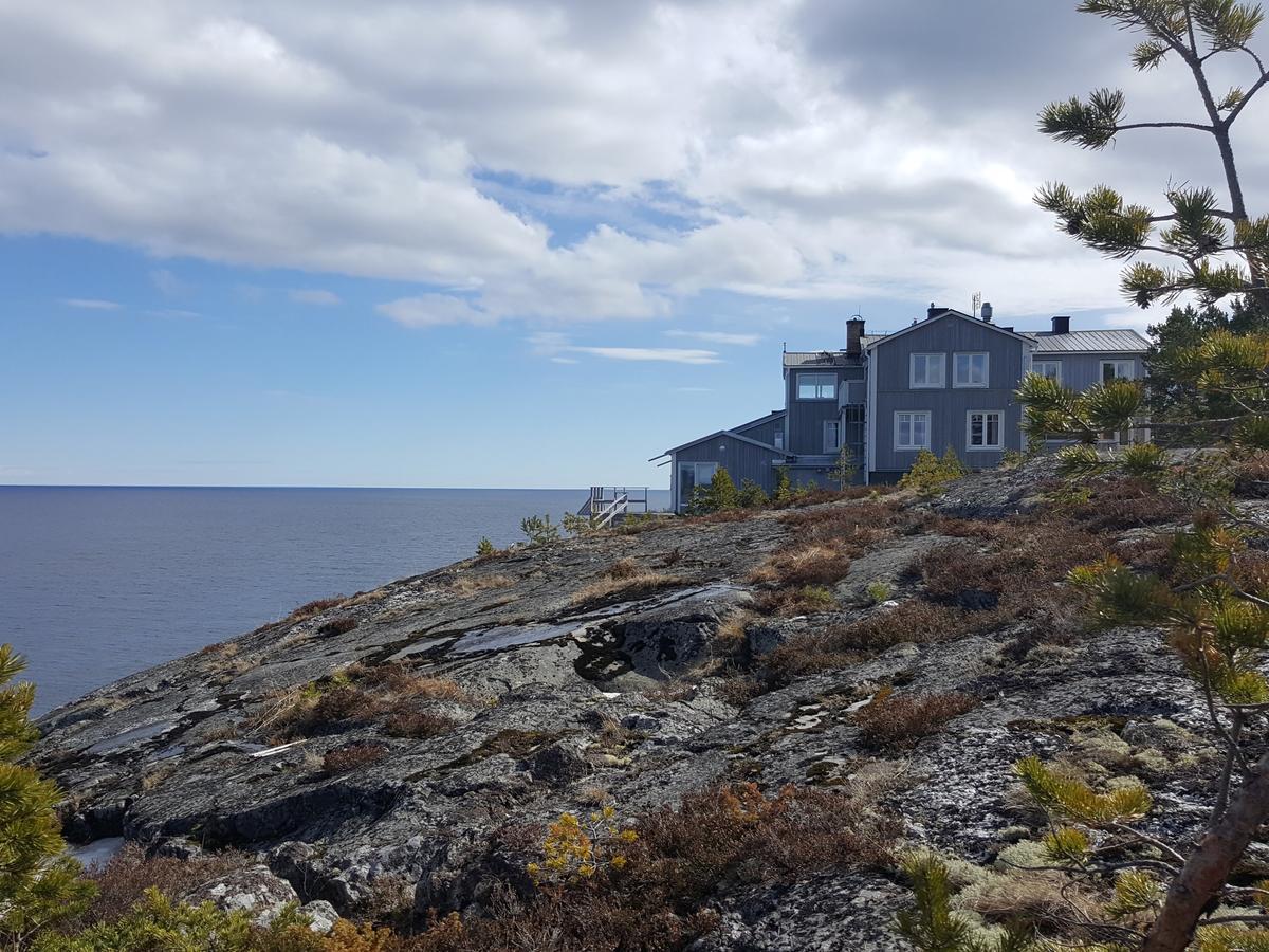 Lotsstugan I Haernoesand Bed and Breakfast Esterno foto